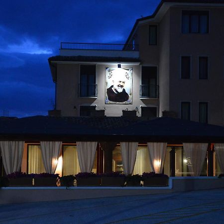 Hotel Rosamarina سان جيوفاني روتوندو المظهر الخارجي الصورة