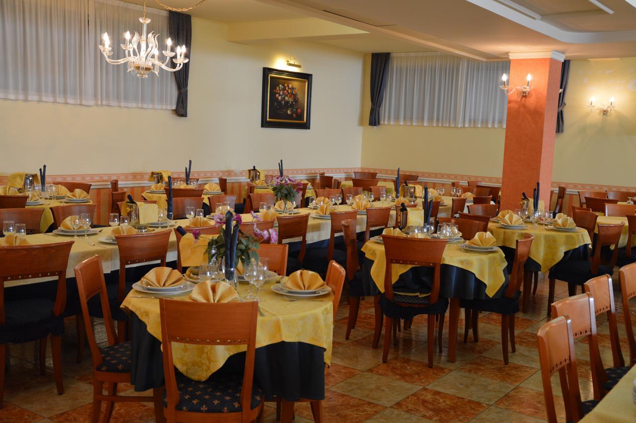 Hotel Rosamarina سان جيوفاني روتوندو المظهر الخارجي الصورة
