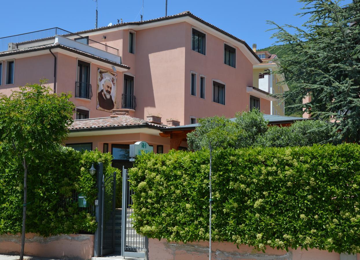 Hotel Rosamarina سان جيوفاني روتوندو المظهر الخارجي الصورة