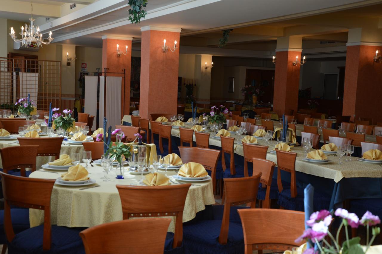 Hotel Rosamarina سان جيوفاني روتوندو المظهر الخارجي الصورة