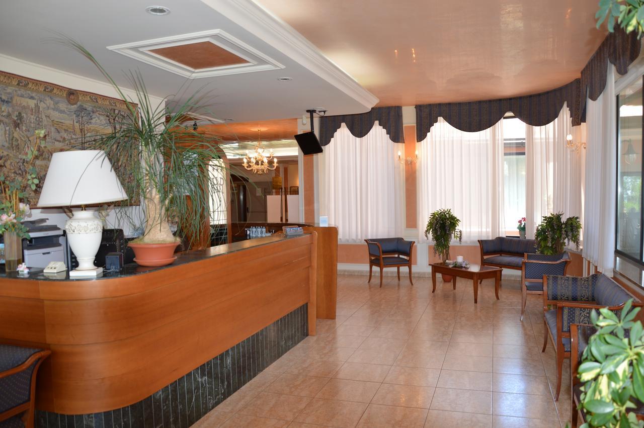 Hotel Rosamarina سان جيوفاني روتوندو المظهر الخارجي الصورة